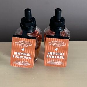 Two White Barn Bath & Body Works Honeysuckle & Peach Spritz Wallflowers Refills